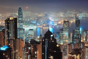 Фреска Небоскребы Гонконга в туманной дымке